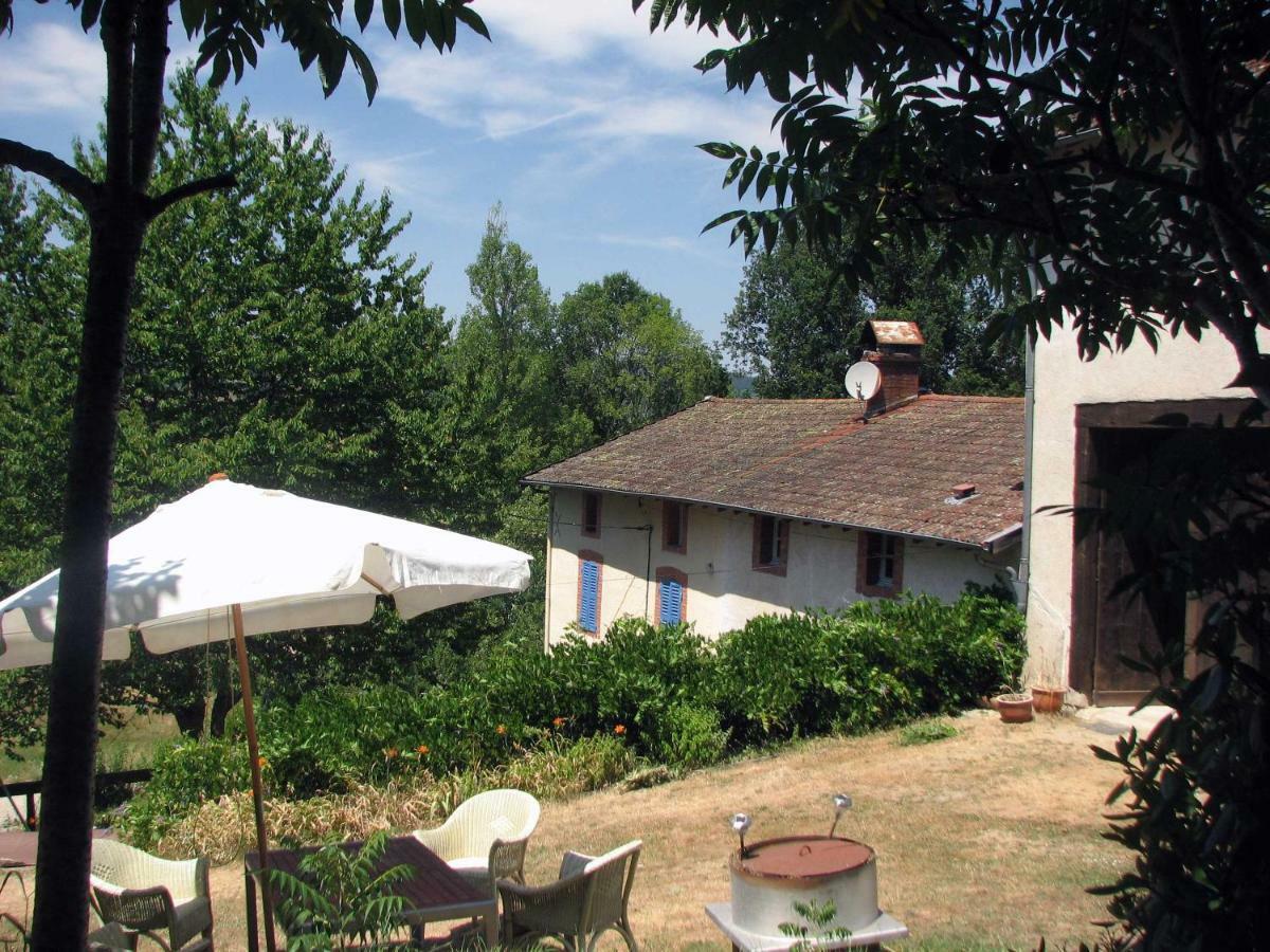 Camping La Vallée Verte Ambert Exterior foto