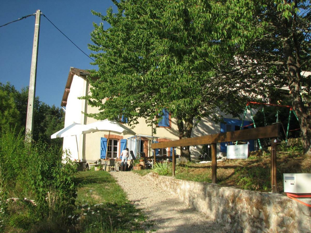 Camping La Vallée Verte Ambert Exterior foto
