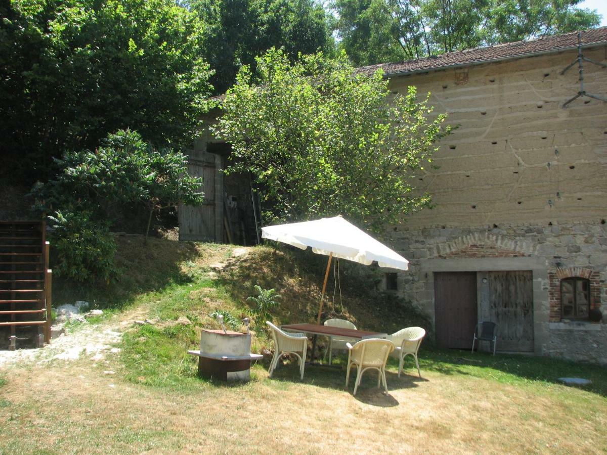 Camping La Vallée Verte Ambert Exterior foto